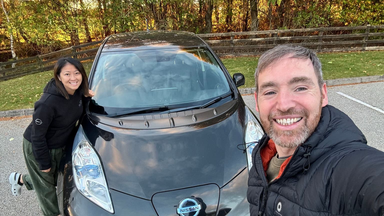 Chris and Julie (Pole to pole) with a Nissan Leaf