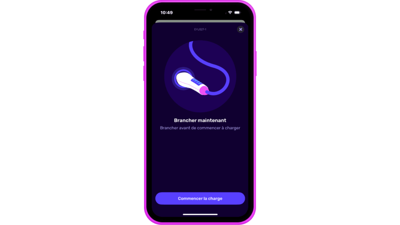 Écran de smartphone avec une icône de câble de charge et un texte français demandant de connecter le chargeur avant de démarrer.