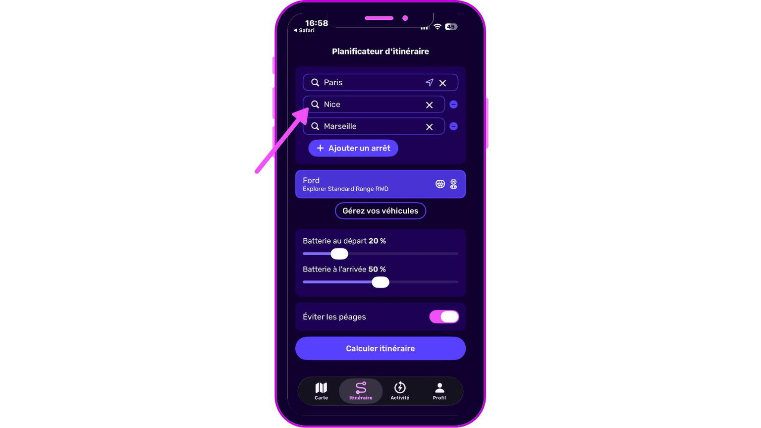 Une application de planification d'itinéraire sur smartphone affiche un itinéraire de Paris à Nice et Marseille avec des options pour optimiser la batterie et éviter les péages.