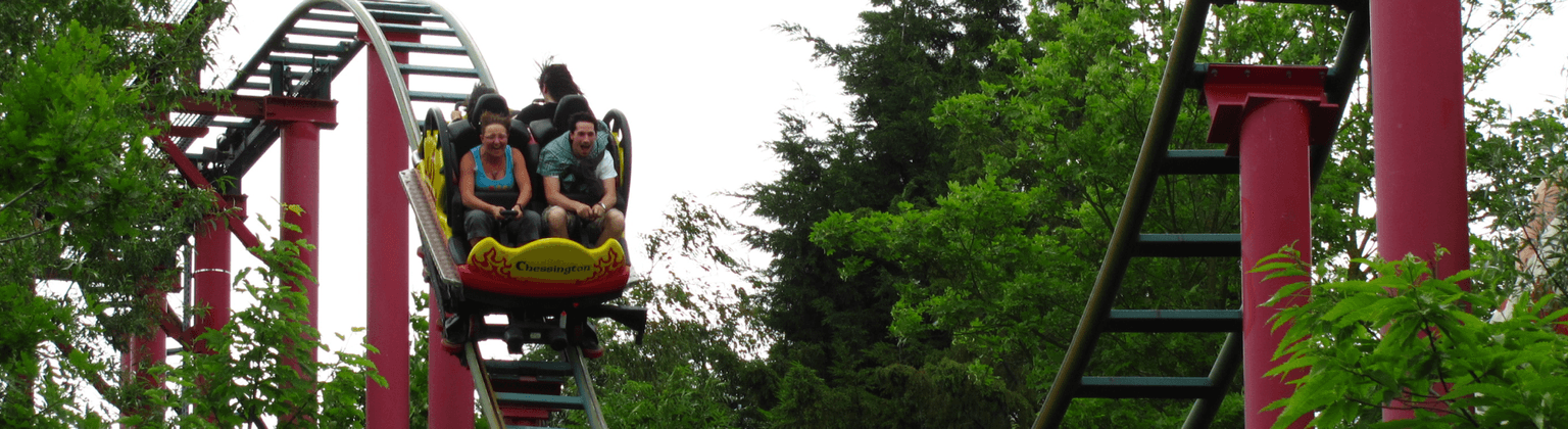 Photo of Chessington World of Adventures rollercoaster, taken by Jeremy Thompson - https://flic.kr/ps/v644L