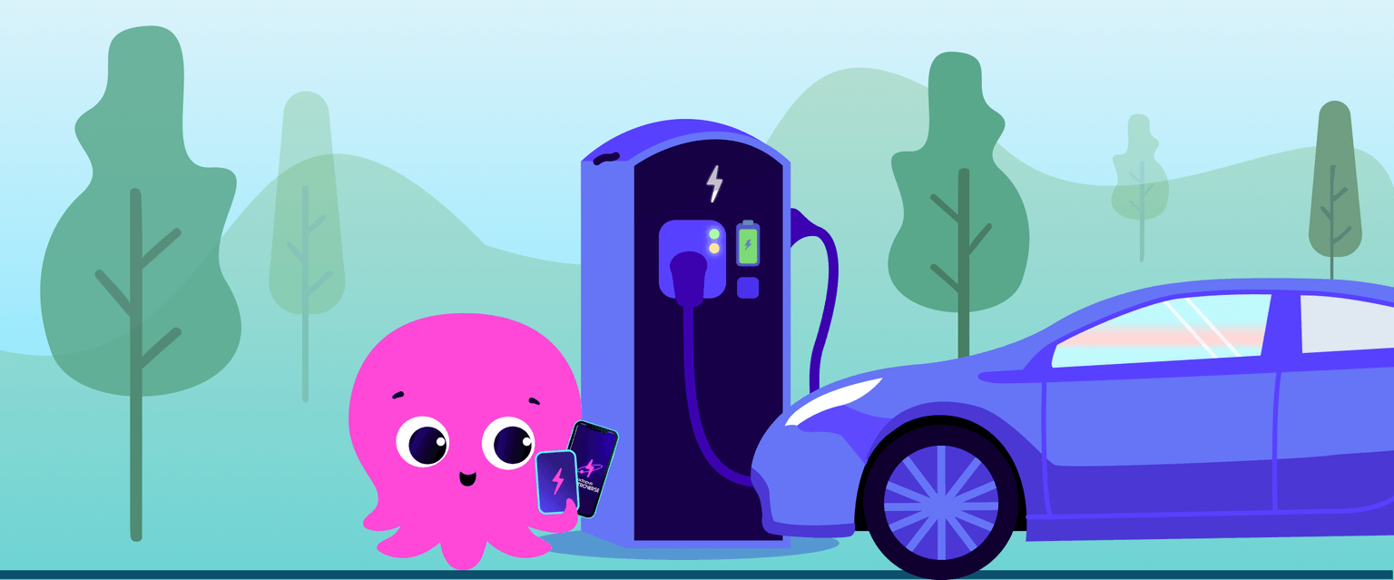 Un simpatico polpo rosa con uno smartphone vicino a un'auto elettrica blu presso una stazione di ricarica, sullo sfondo di alberi stilizzati.