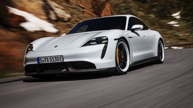 Porsche_Taycan_Turbo